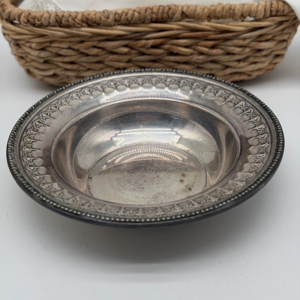 Poole Silver Co Lancaster Rose EPCA 400 Silverplate Round Serving Bowl Ornate